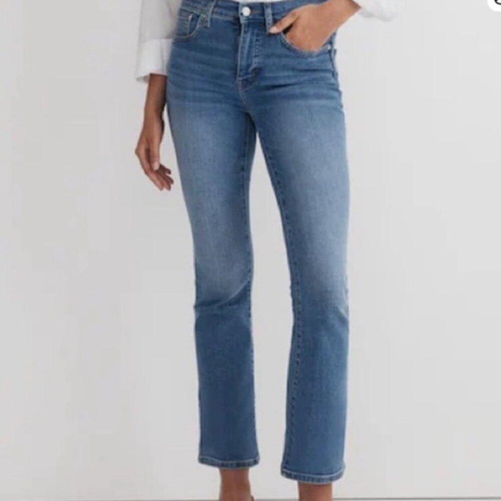 Madewell Mid-Rise Kick Out Jeans Blue Medium Wash (29) NWOT!